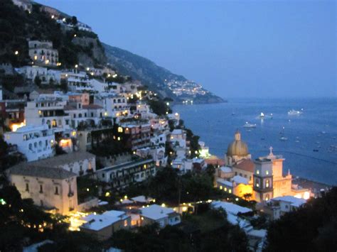 Positano, Italy........ been here, positively breathtaking! | Places to ...