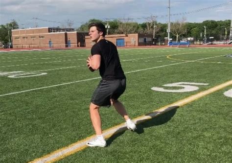 Youth Quarterback Training | Quarterback Workout and Drills.