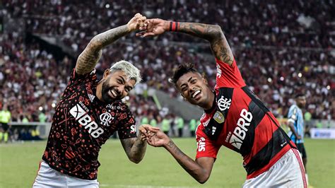 Tite Aposta Em Bruno Henrique E Gabigol Para Manter Flamengo No Páreo