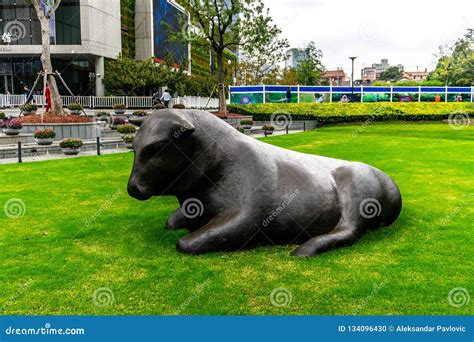 Shanghai Jingan Sculpture Park 3 Editorial Image Image Of Brown