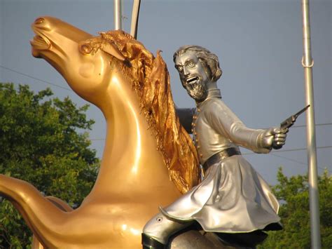 Nashvilles Notorious Nathan Bedford Forrest Memorial Lastly Comes Down