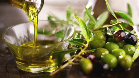 What First Cold Pressing On Your Bottle Of Olive Oil Means