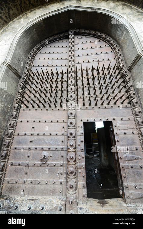 Shaniwar Wada palace's Delhi Gate Stock Photo - Alamy