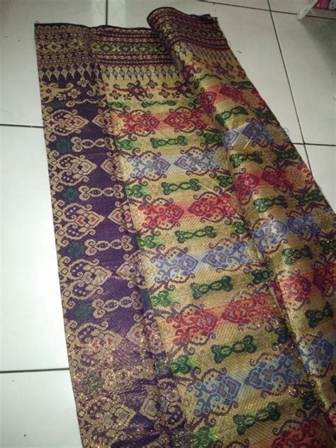 Kain Songket Selendang Ungu Motif Batik Samarinda Fesyen Wanita