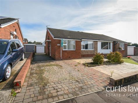 2 Bed Semi Detached Bungalow For Sale In Bank Hey Close Blackburn Bb1