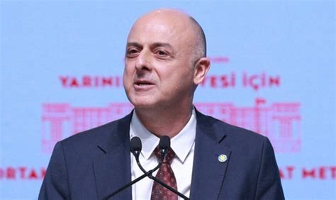 Ümit Özlale kimdir aslen nereli Ümit Özlale İYİ Parti Milletvekili