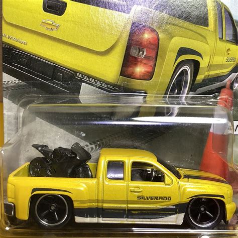 未使用に近いホットウィール シェビー シルバラード 黄色 ピックアップトラック リアルライダー シボレー ブリスター割れあり Hot Wheels の落札情報詳細 ヤフオク落札価格