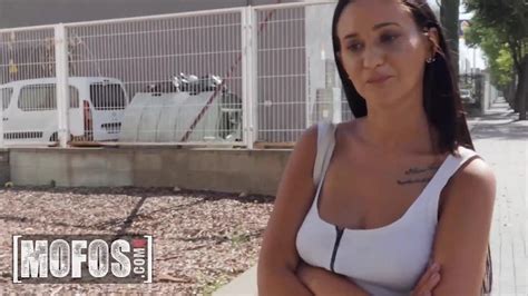 Naughty Gina Ferocious Gets Paid For A Quick Fuck By Big XHamster