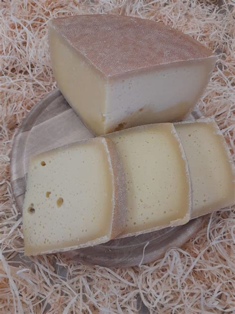 Bio Bergkäse mild 4 Monate Biohof Zwiesele