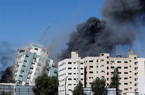 Israel bombs building in Gaza City housing AP, Al-Jazeera offices ...