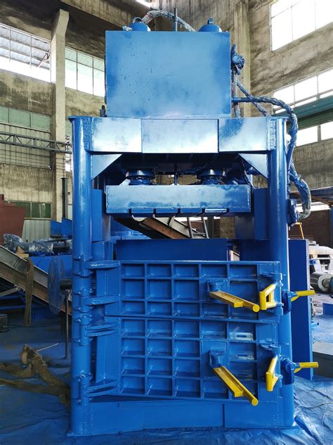 Hydraulic Vertical Plastic Bottle Waste Paper Film Aluminum Can Baling