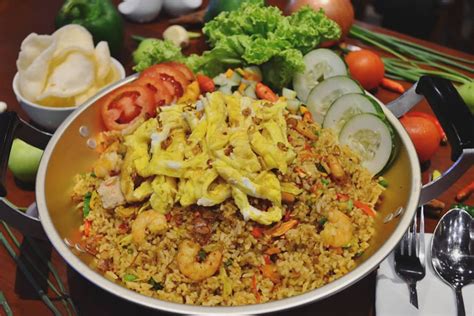 Wajib Icip Ini 5 Rekomendasi Nasi Goreng Viral Di Surabaya Nomor 4