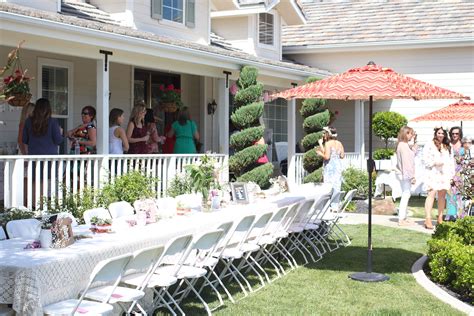 Backyard Bridal Shower Backyard Bridal Showers Chic Bridal Showers