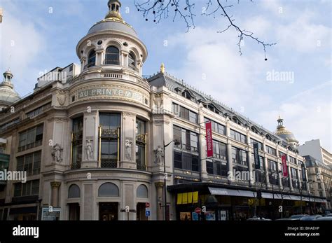 Au Printemps - Department store in Paris Stock Photo: 27890514 - Alamy