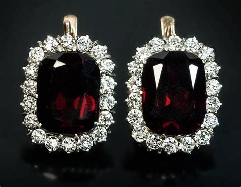 Antique Garnet Diamond Gold Cluster Earrings At 1stdibs Garnet