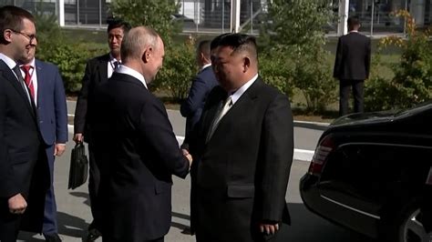 Les Images De La Rencontre Entre Vladimir Poutine Et Kim Jong Un Dans L