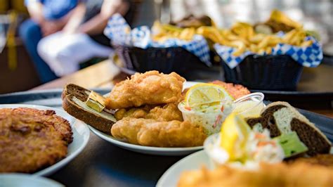 The Lure Of The Friday Night Fish Fry In Wisconsin