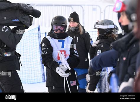 Winner Elizabeth Lemley USA In The Dual Moguls Final During FIS