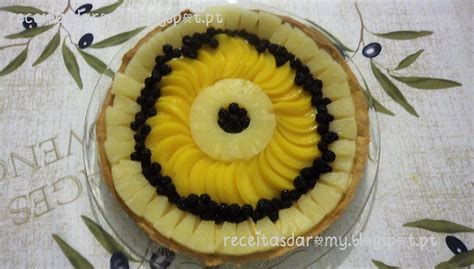 Tarte De Fruta Fresca E Creme De Pasteleiro