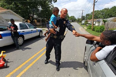 TONIGHT: North Little Rock police officer to throw out first pitch at St. Louis Cardinals game ...