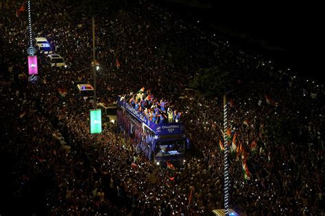 Indian Cricket Team Welcomed Home With Cake Resembling T20 World Cup