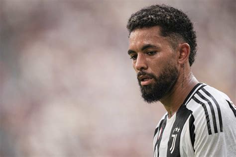 Juve Douglas Luiz Choc Punita Anche Alisha Lehmann Calciomercatoweb