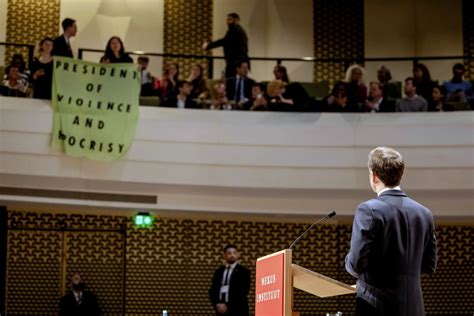 Ancora Contestazioni Contro Macron Durante La Visita In Olanda Il Globo