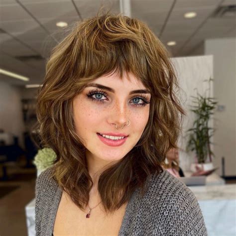 25 Best Short And Medium Shag Haircuts — Soft Shag Bangs