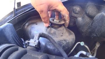 Замена опорного подшипника Шевроле Авео Т300 Т250 и передней стойки ...