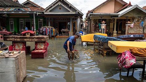 Setelah Hari Banjir Demak Mulai Berangsur Surut Foto Tempo Co