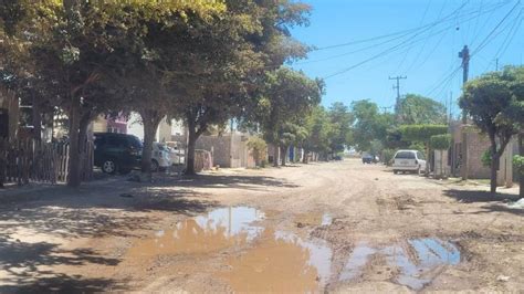 Habitantes Viven Entre Aguas Negras En La Colonia Siglo 21 De Los