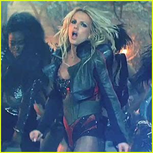 Britney Spears Till The World Ends Video Premiere Britney Spears