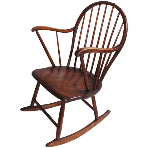 18th C New England Bow Back Windsor Arm Chair Wsaddle Seat At 1stdibs