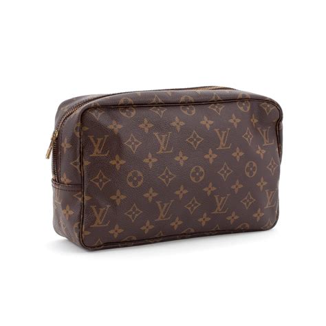 Louis Vuitton A Monogram Canvas Wash Bag Bukowskis