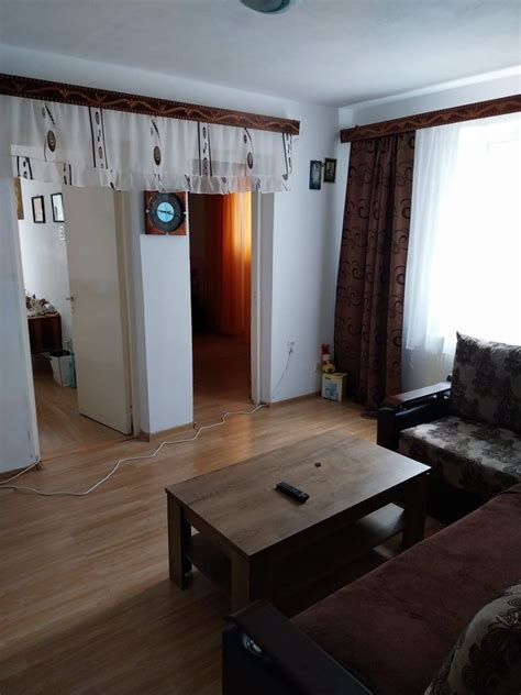 Vând apartament 3 camere Dorohoi OLX ro