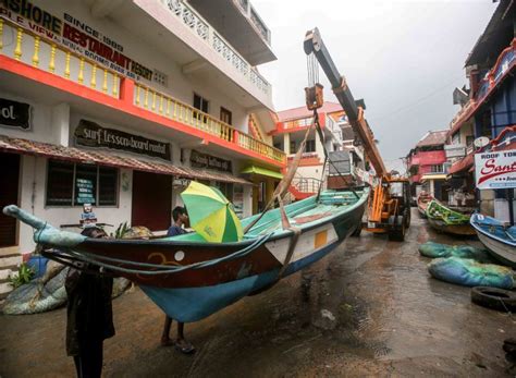 Cyclone Nivar Heavy Rains Lash Chennai Suburbs Govt Holiday