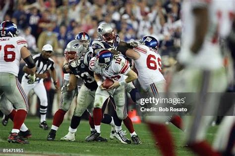 Super Bowl Xlii New York Giants Qb Eli Manning In Action Under