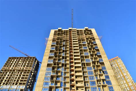 360 Crane Hoist Concrete Bucket Stock Photos Pictures And Royalty Free