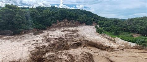 El río Piraí registró una crecida que superó los 7 metros en el puente