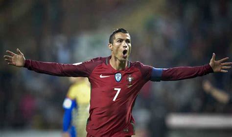 Cristiano Ronaldo Faz Quatro Gols E Portugal Massacra Andorra