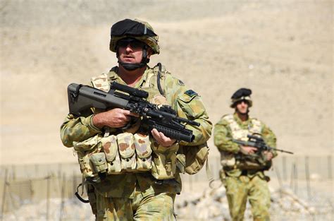 Australian soldiers in Afghanistan. March, 2010 [3000 × 1984] : r ...