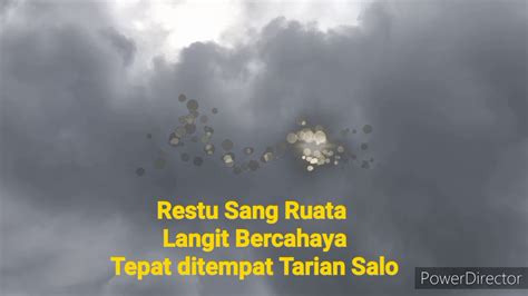 SERU MENARI SALO SAMBIL BERJALAN DIATAS AIR LAUT YouTube