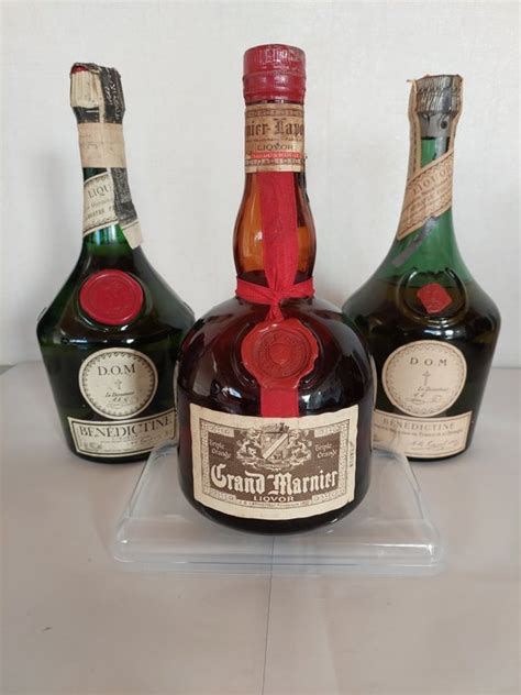 D O M Bénédictine Grand Marnier b Années 1980 70cl Catawiki