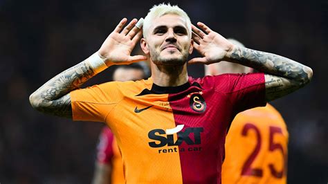 Download Mauro Icardi Celebration Galatasaray Wallpaper | Wallpapers.com