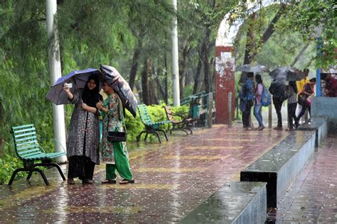 Roads Turned Into Rivers As Monsoon Rains Hit Mumbai India Al Jazeera