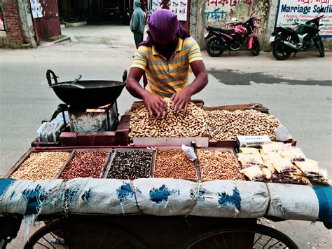 A Local S Guide To The Best Street Food In Dhaka Chef Denise