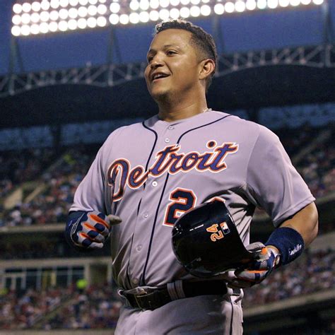 Miguel Cabrera Clubs 3 Home Runs as Rangers Defeat Tigers 11-8 | News ...