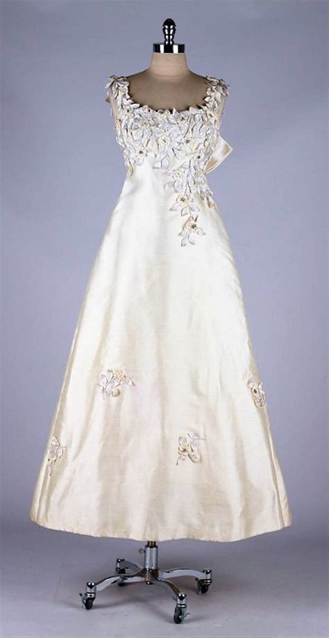 Vintage 1960s Saks Fifth Avenue Wedding Dress Vintage