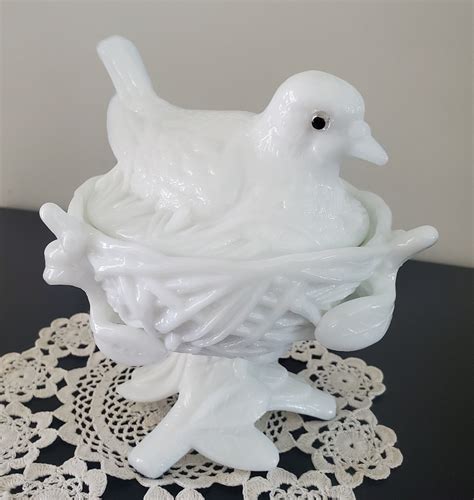 Vintage Westmoreland Milk Glass Bird On A Nest Covered Candy Etsy