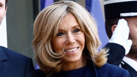 Brigitte Macron Denunciará A Los Que Circulan El Bulo De Que Nació Hombre